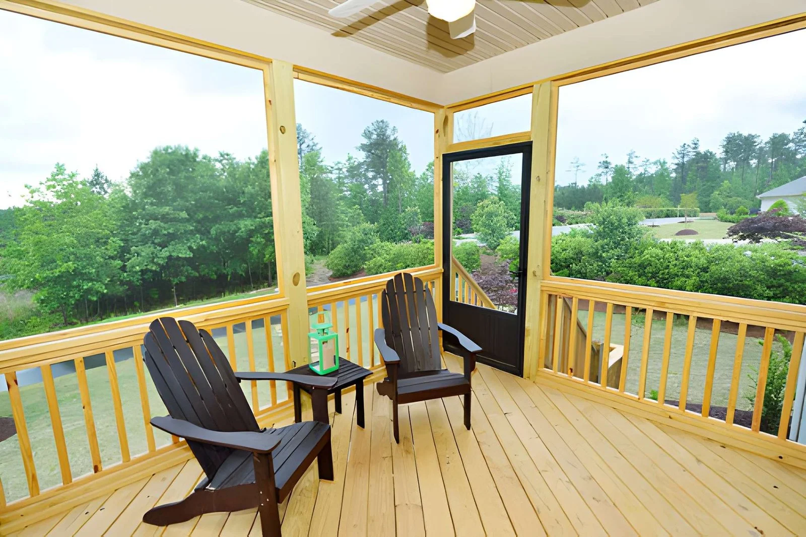 Custom screened porch Knoxville